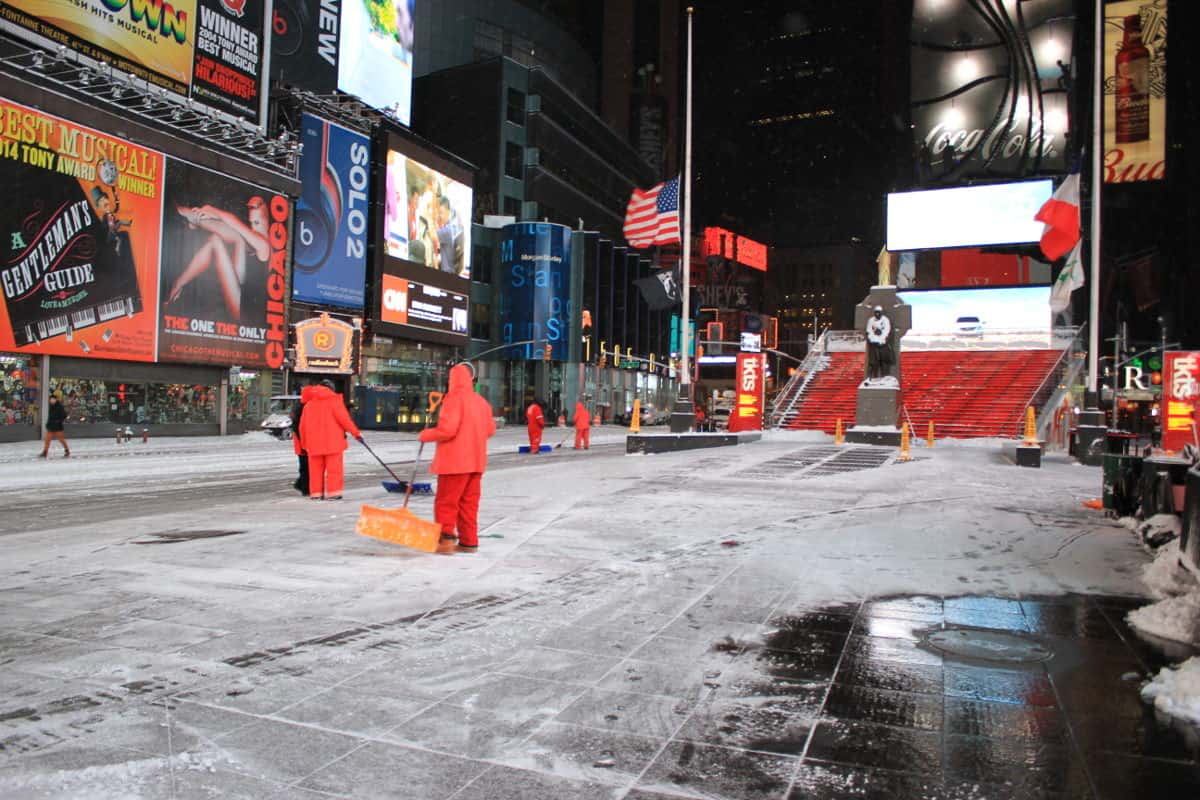 New York Times Square Winter - www.reisenewyork.com